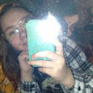 Meet your Posher, Eesha